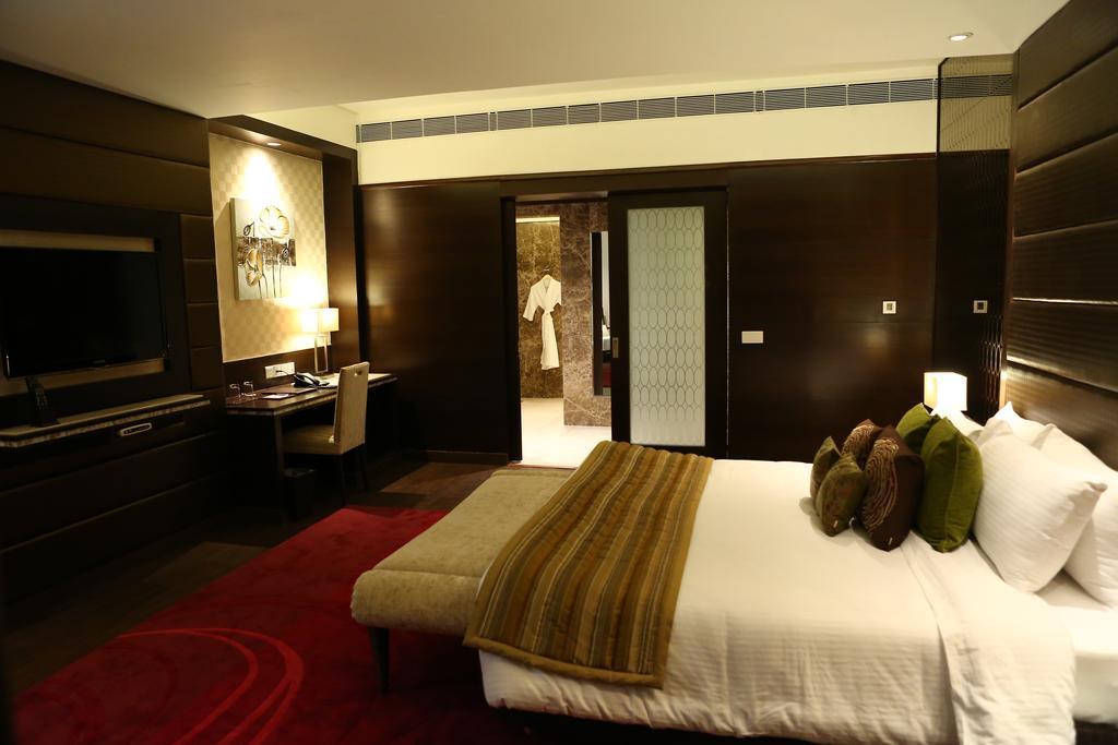 The Landmark Towers Kanpur Bilik gambar